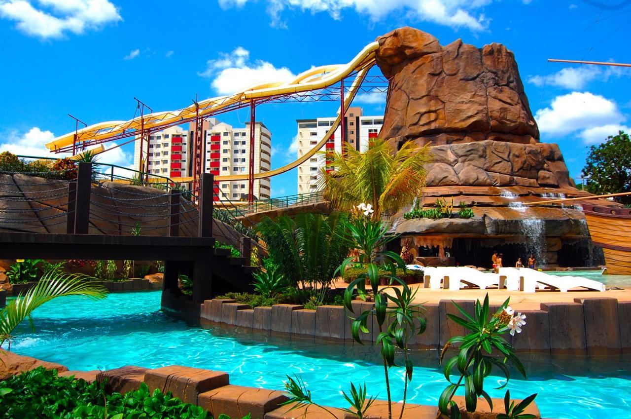 Villas Diroma Com Um Dia No Acqua Park, Splash E Slide กัลดัสโนวัส ภายนอก รูปภาพ