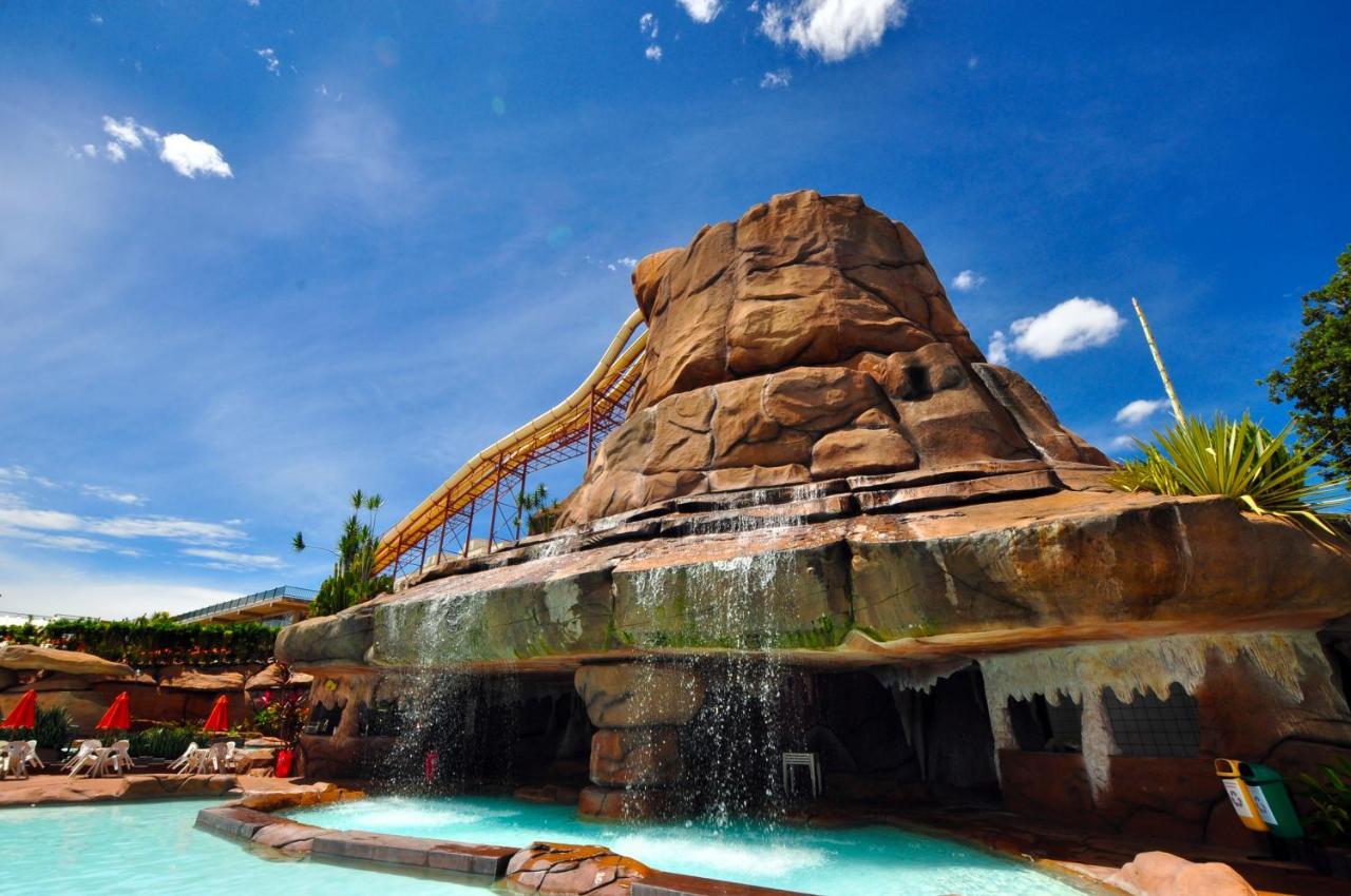 Villas Diroma Com Um Dia No Acqua Park, Splash E Slide กัลดัสโนวัส ภายนอก รูปภาพ