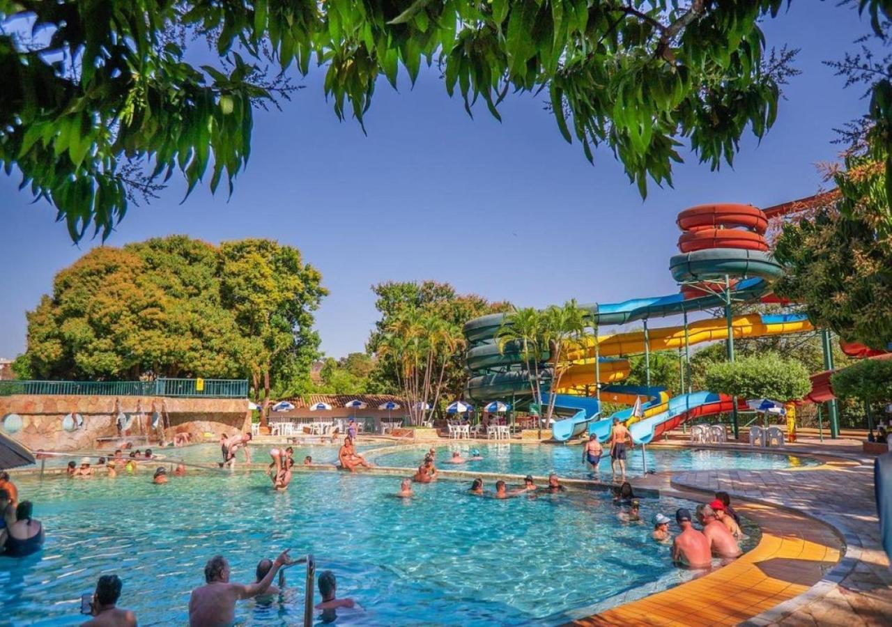 Villas Diroma Com Um Dia No Acqua Park, Splash E Slide กัลดัสโนวัส ภายนอก รูปภาพ