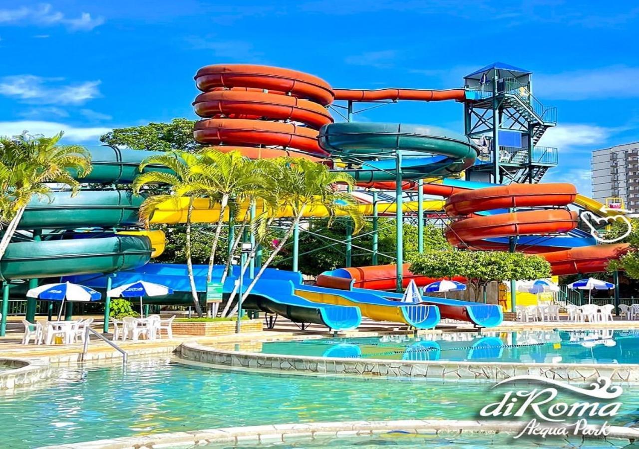 Villas Diroma Com Um Dia No Acqua Park, Splash E Slide กัลดัสโนวัส ภายนอก รูปภาพ
